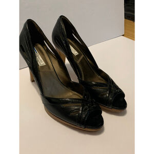 Arnold Churgin leather peep toe heels size 8